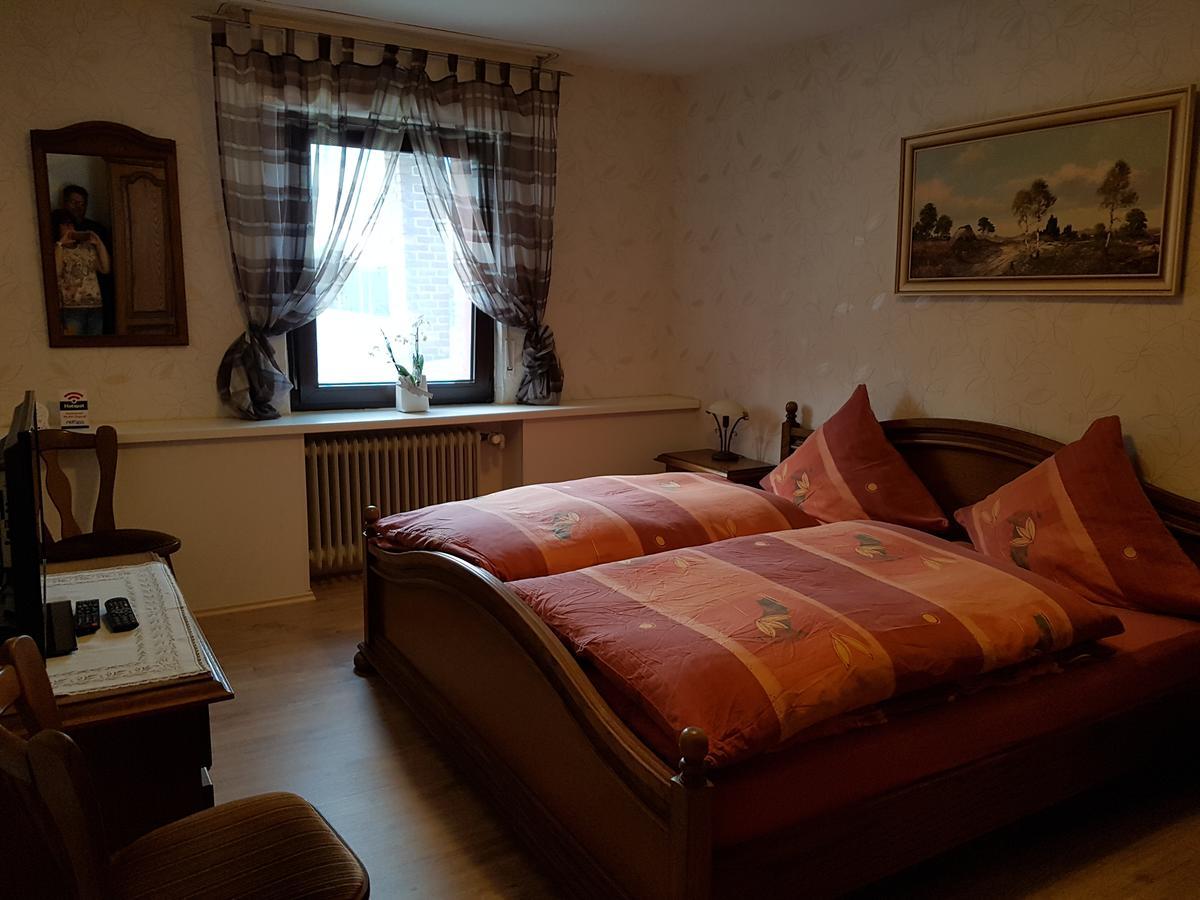Landgasthof Schaenzer Voerde Esterno foto