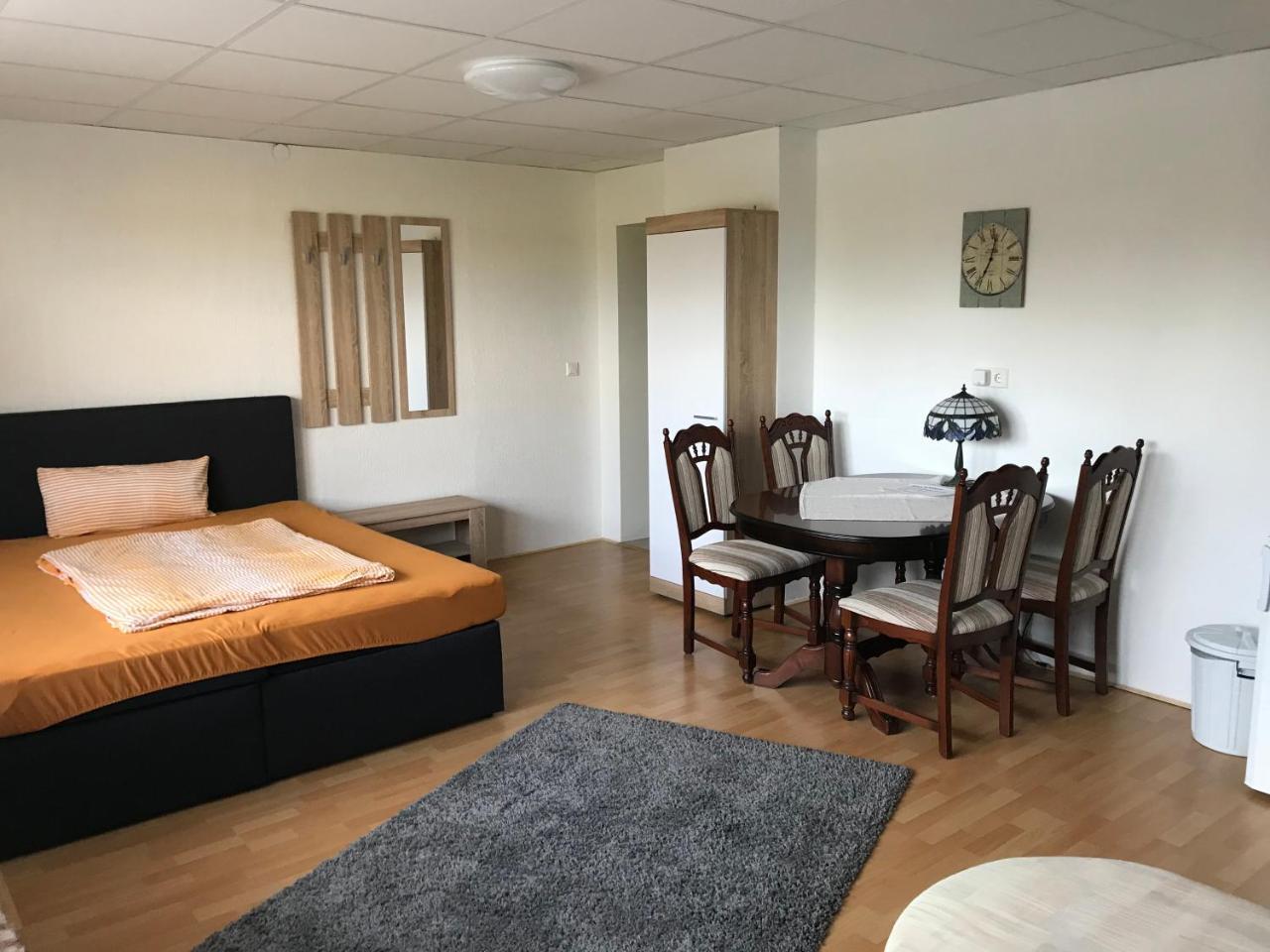 Landgasthof Schaenzer Voerde Esterno foto